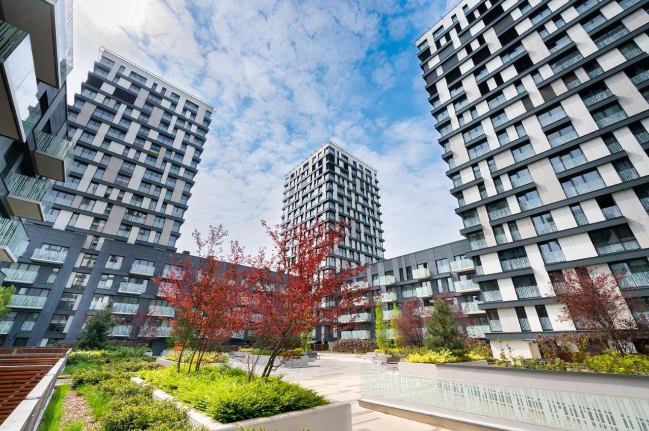 Centrum Park Apartment+ Praha Bagian luar foto